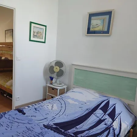 Apartment Duplex 6 Pers Avec Piscine, Parking Prive, Clim Portable, A 10 Min Du Vieux Village De - Fr-1-796-21 Gruissan