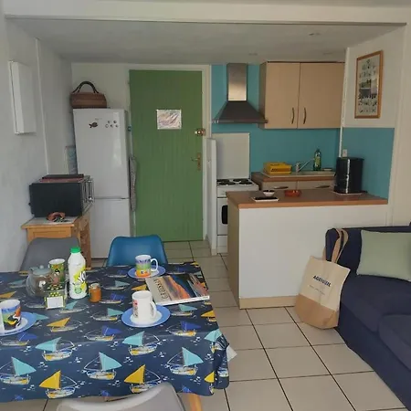 Duplex 6 Pers Avec Piscine, Parking Prive, Clim Portable, A 10 Min Du Vieux Village De - Fr-1-796-21 *