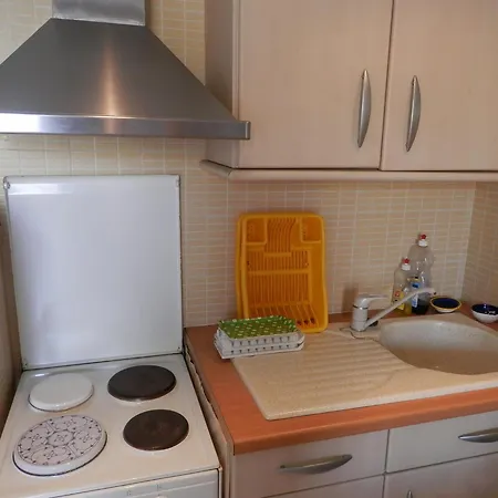 Duplex 6 Pers Avec Piscine, Parking Prive, Clim Portable, A 10 Min Du Vieux Village De - Fr-1-796-21 * Gruissan